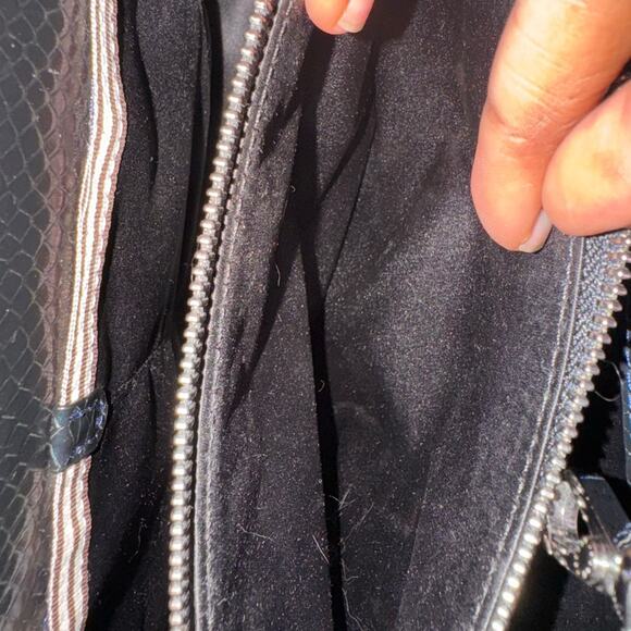 Henri Bendel iridescent petrol satchel handbag - Picture 9 of 10